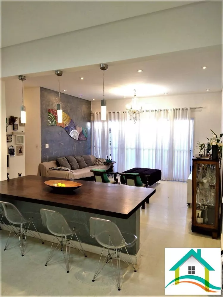 Apartamento à venda com 2 quartos, 210m² - Foto 1