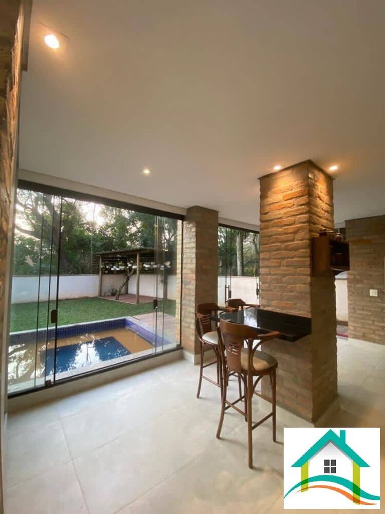 Sobrado, 4 quartos, 300 m² - Foto 1