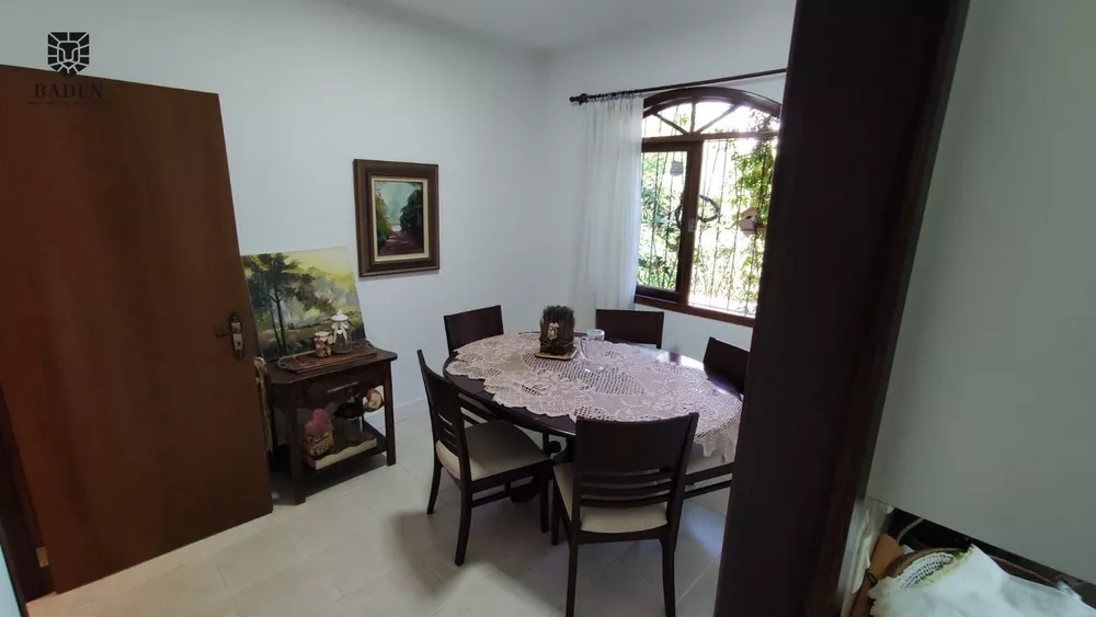 Casa, 3 quartos, 270 m² - Foto 9
