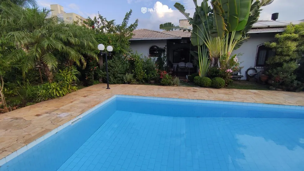 Casa, 3 quartos, 270 m² - Foto 13
