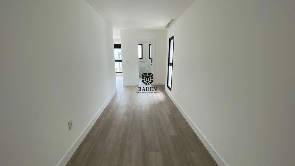 Casa à venda com 3 quartos, 342m² - Foto 5