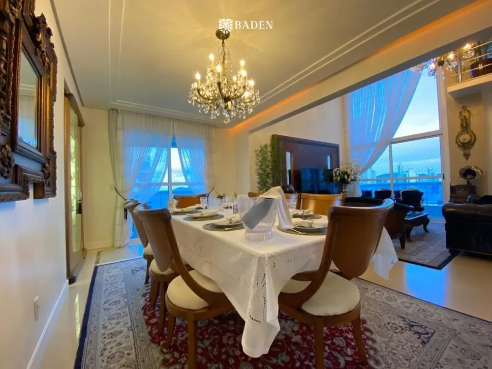 Apartamento, 3 quartos, 252 m² - Foto 12