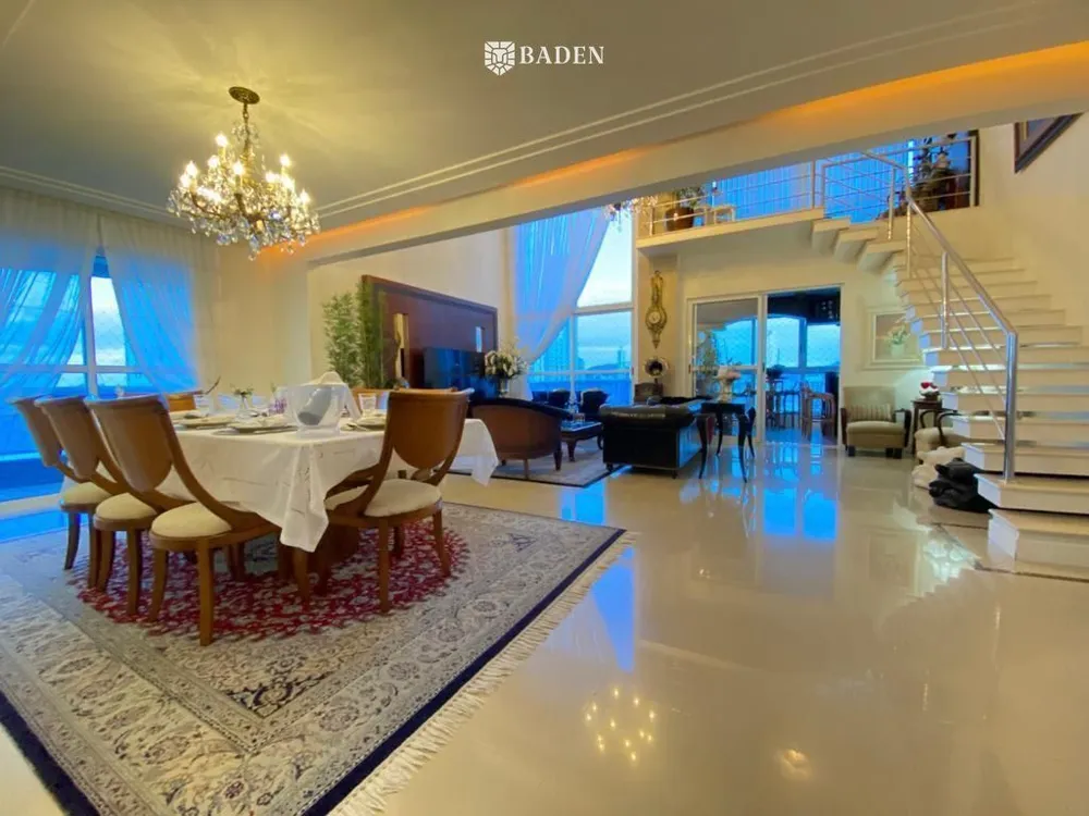 Apartamento, 3 quartos, 252 m² - Foto 6