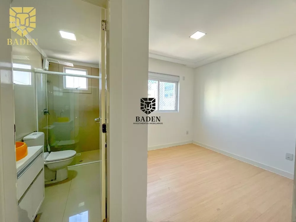 Apartamento à venda com 4 quartos, 146m² - Foto 8