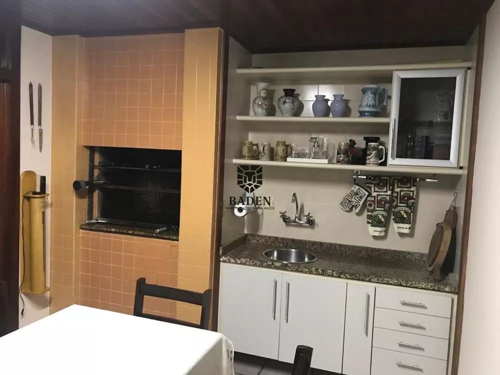 Casa à venda com 4 quartos, 410m² - Foto 7