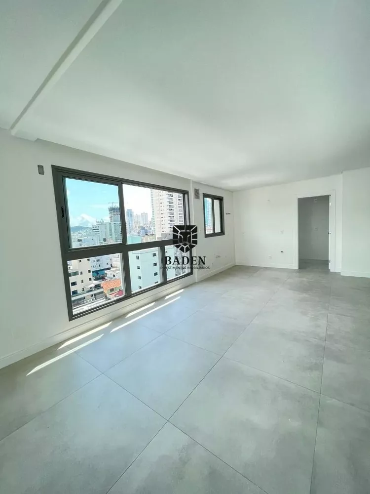 Apartamento à venda com 4 quartos, 151m² - Foto 8