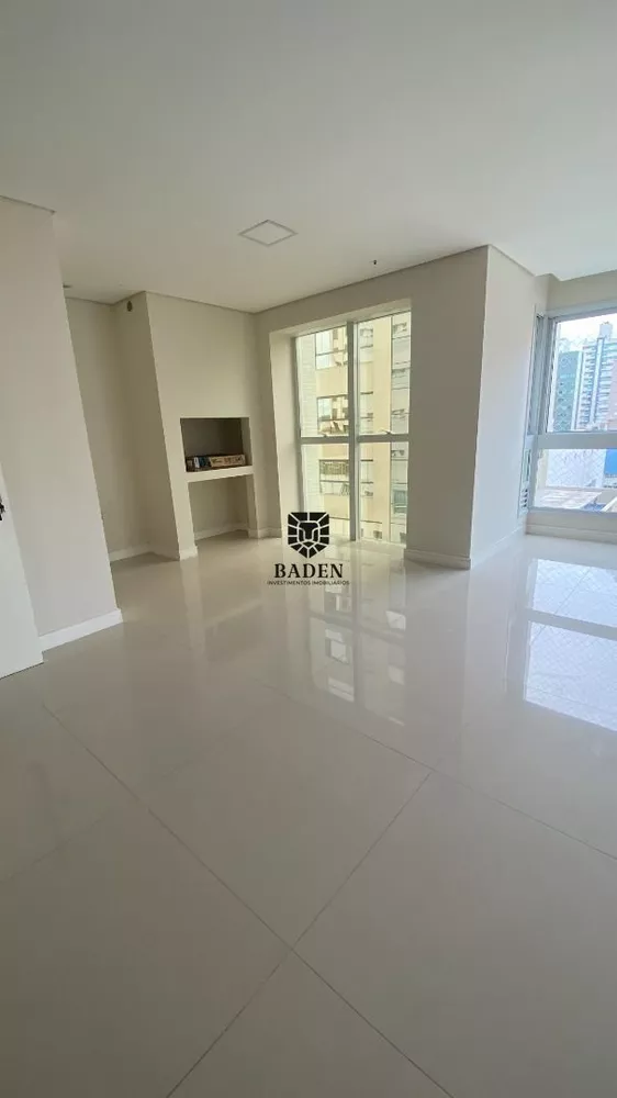 Apartamento à venda com 4 quartos, 142m² - Foto 5