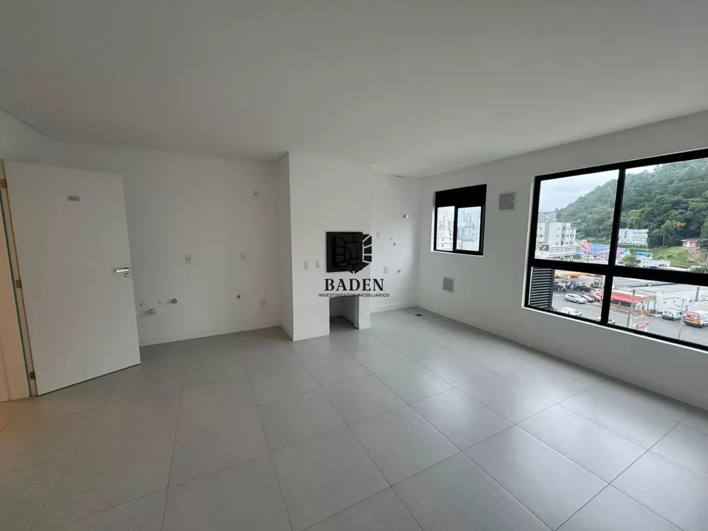 Apartamento à venda com 3 quartos, 73m² - Foto 3