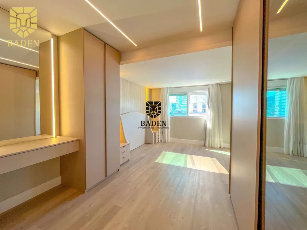 Apartamento à venda com 3 quartos, 268m² - Foto 5