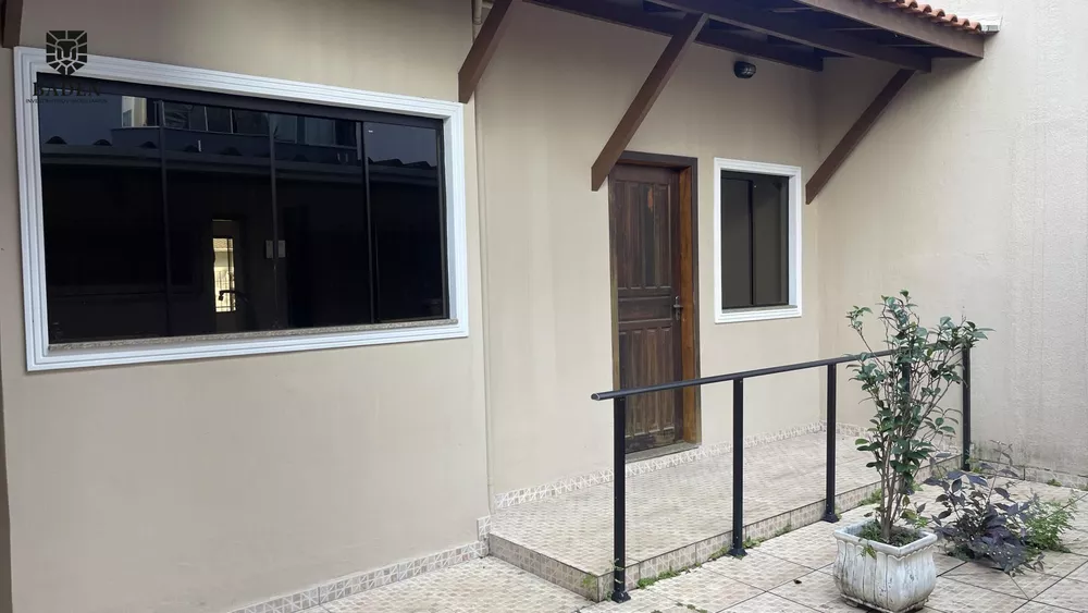 Casa, 3 quartos, 136 m² - Foto 3
