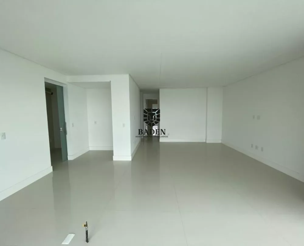 Cobertura à venda com 7 quartos, 410m² - Foto 5