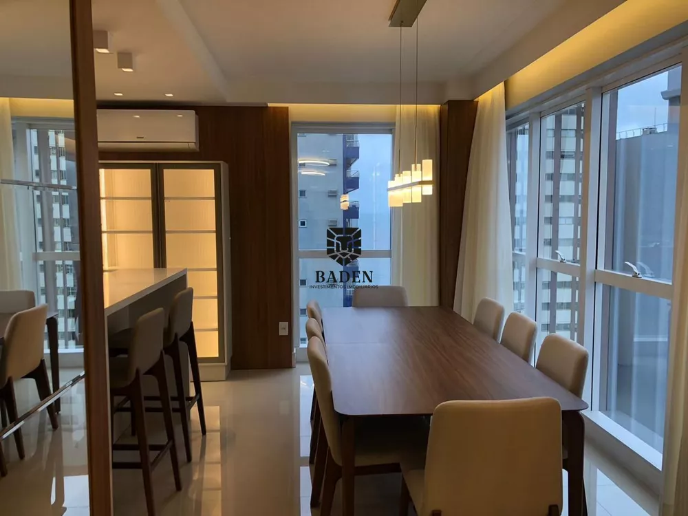 Apartamento à venda com 3 quartos, 136m² - Foto 3