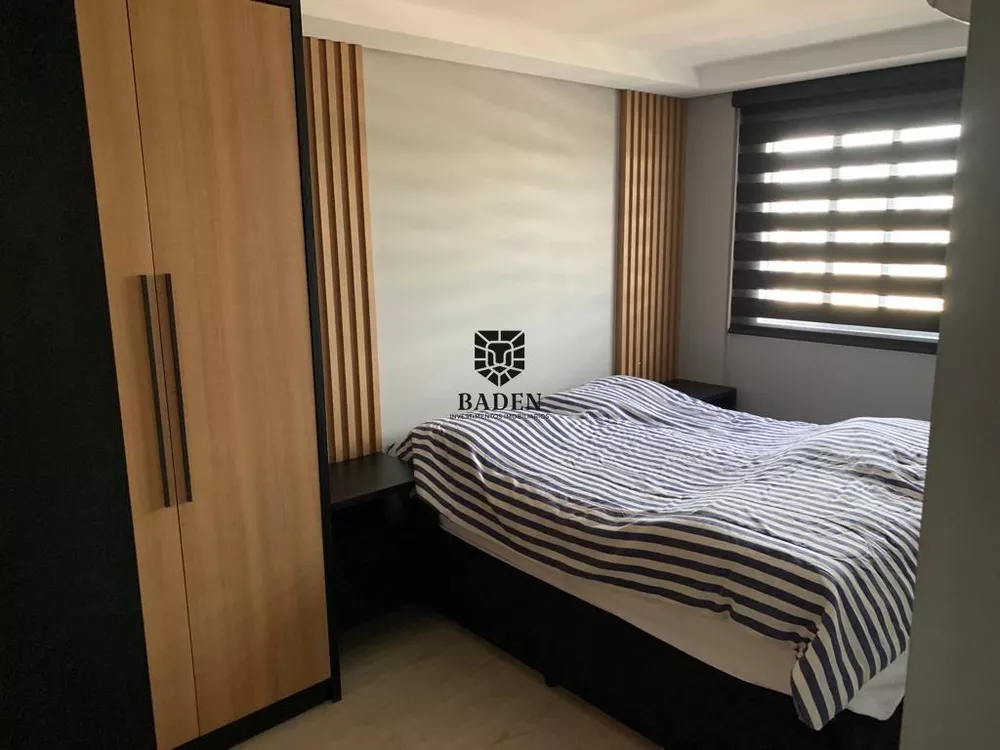 Apartamento à venda com 2 quartos, 62m² - Foto 4