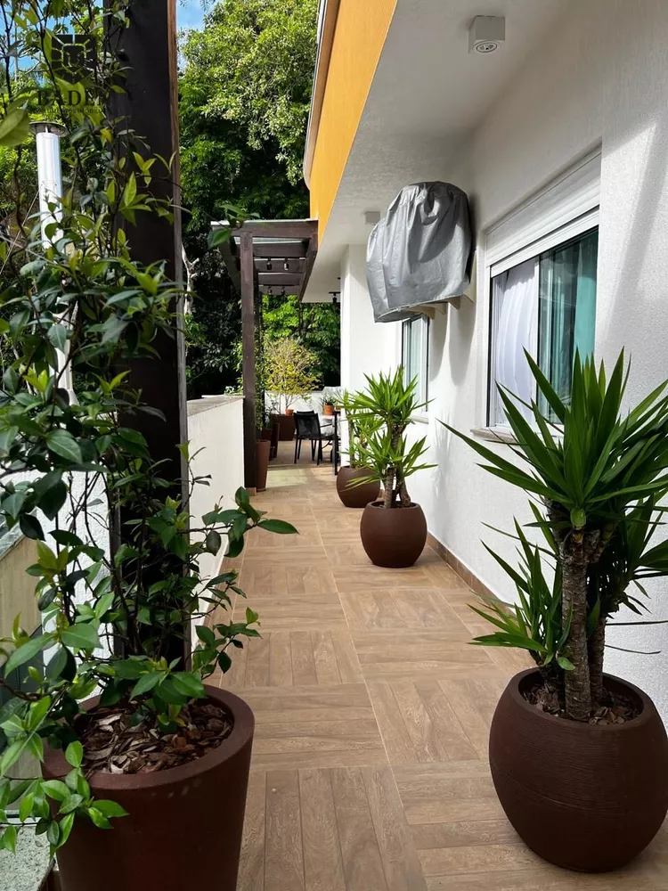 Apartamento, 3 quartos, 136 m² - Foto 2