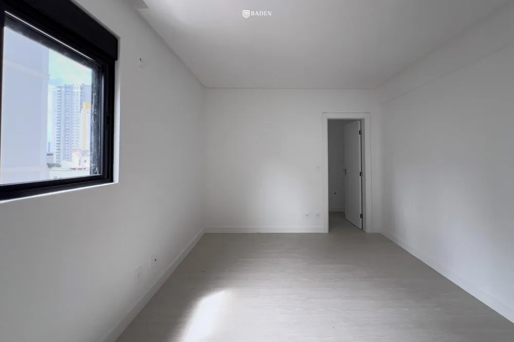 Apartamento, 3 quartos, 110 m² - Foto 1