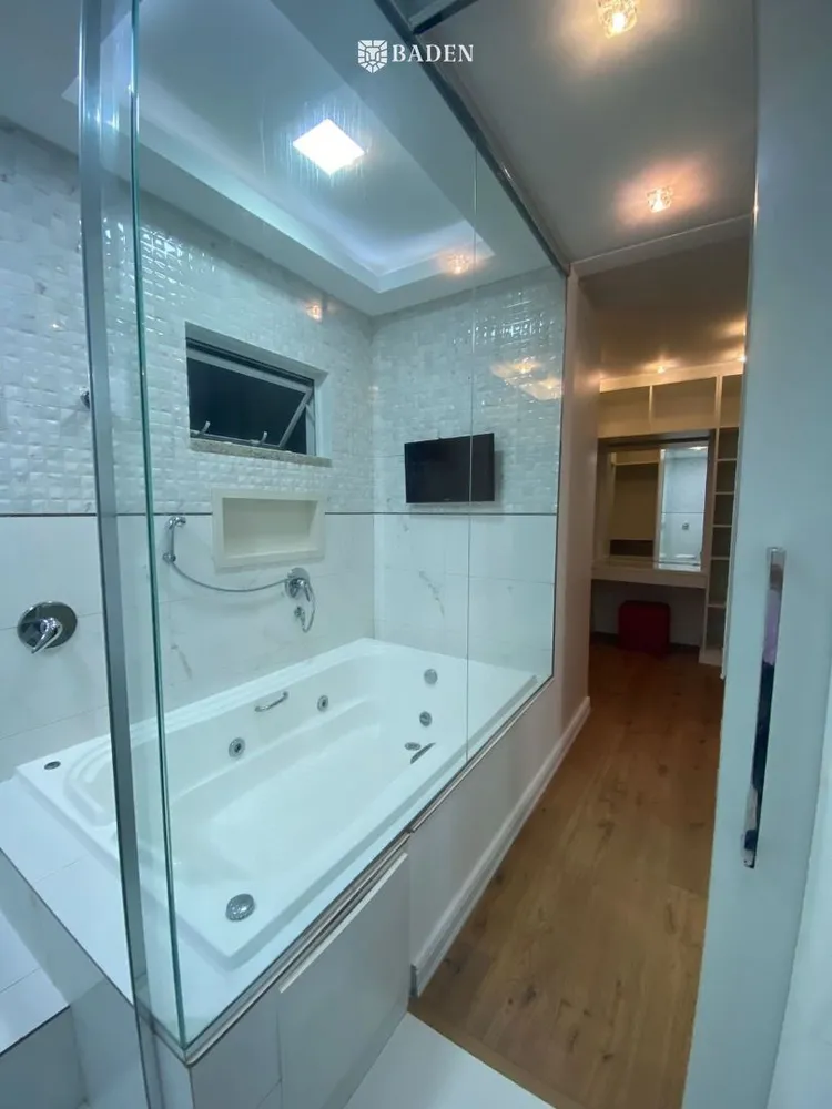 Casa, 3 quartos, 220 m² - Foto 27