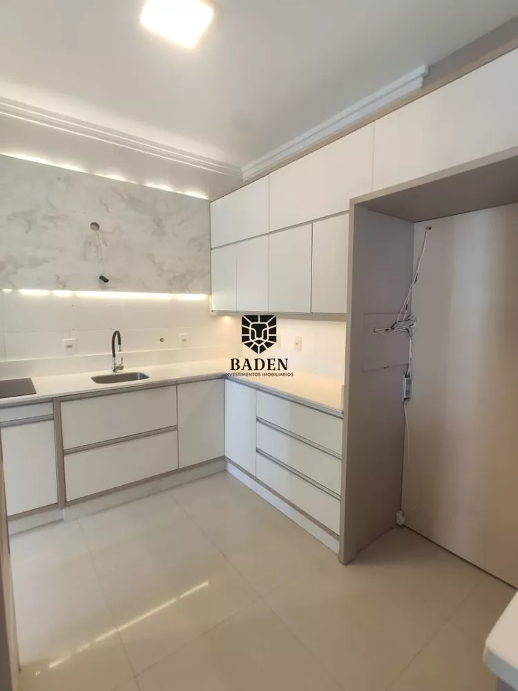 Apartamento à venda com 2 quartos, 102m² - Foto 6