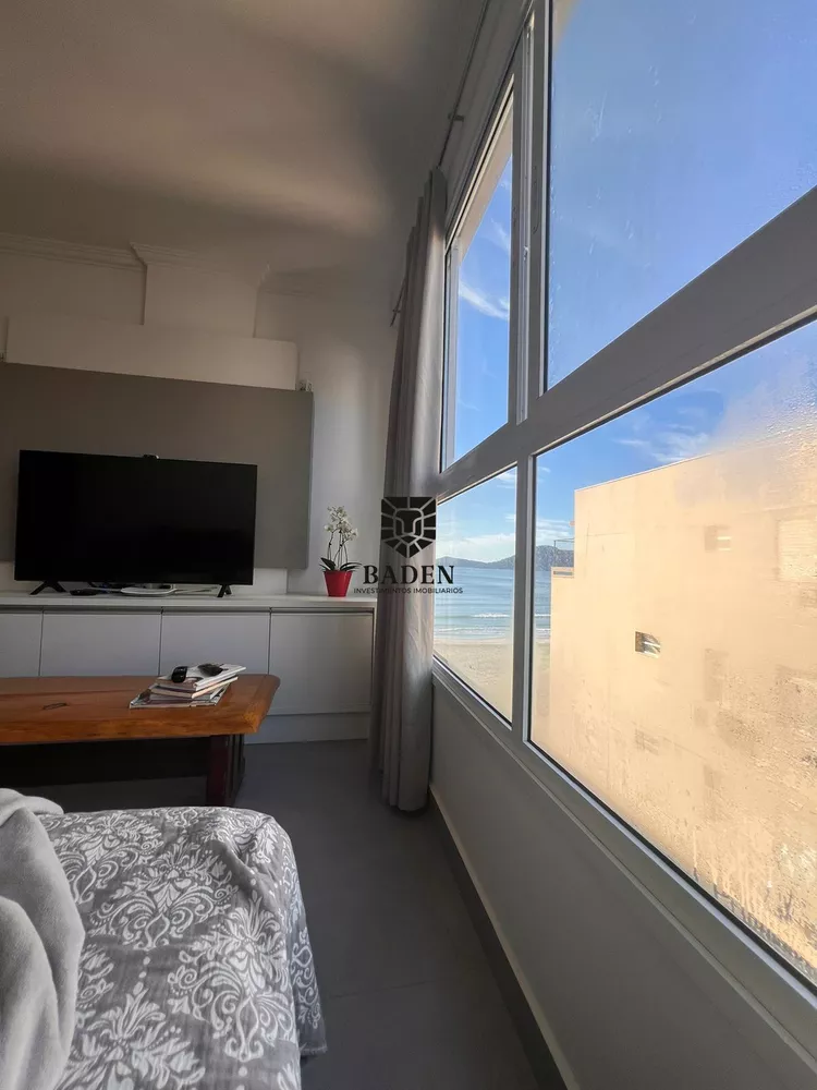 Apartamento à venda com 2 quartos, 78m² - Foto 2