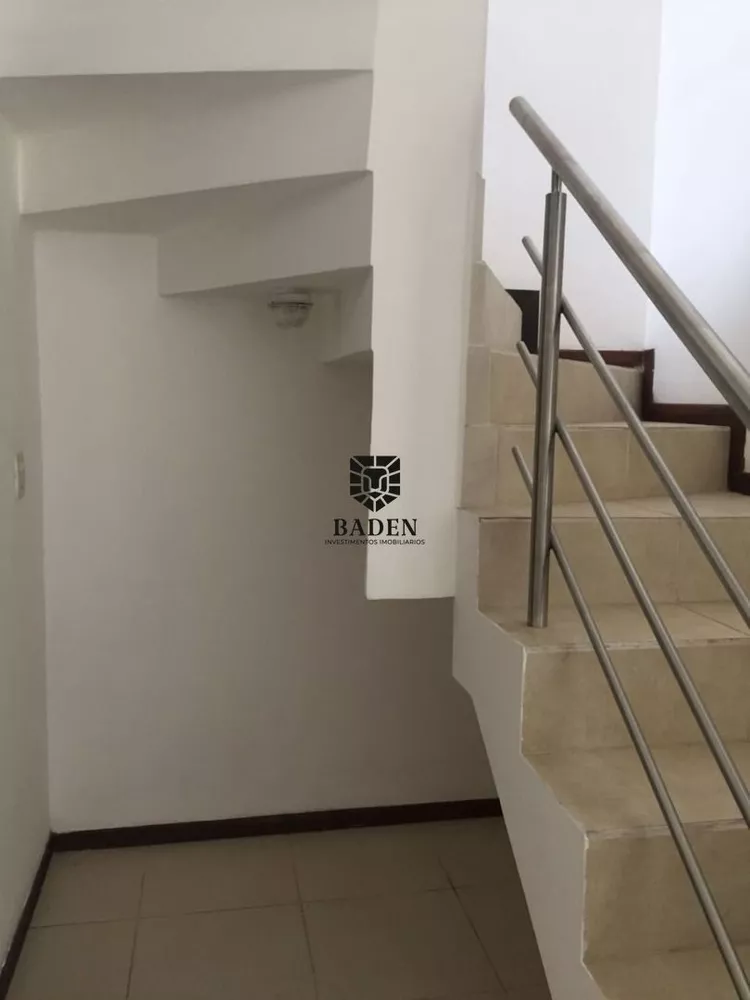 Sobrado à venda com 2 quartos, 105m² - Foto 3