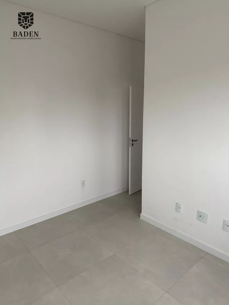 Apartamento, 2 quartos, 73 m² - Foto 2