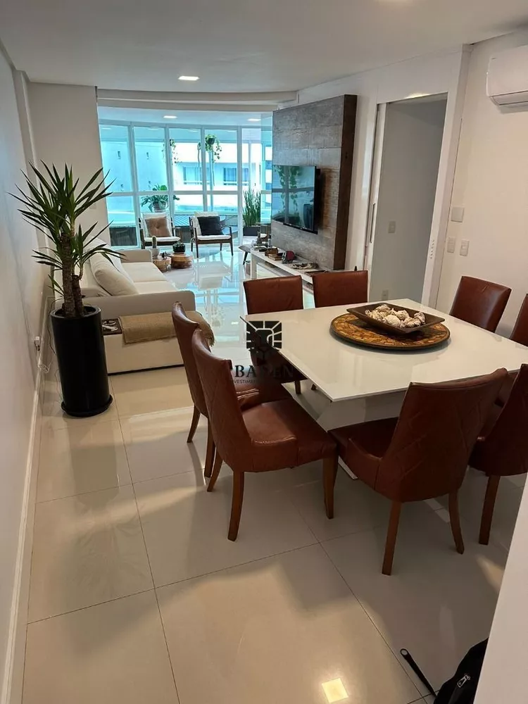 Apartamento à venda com 3 quartos, 272m² - Foto 5