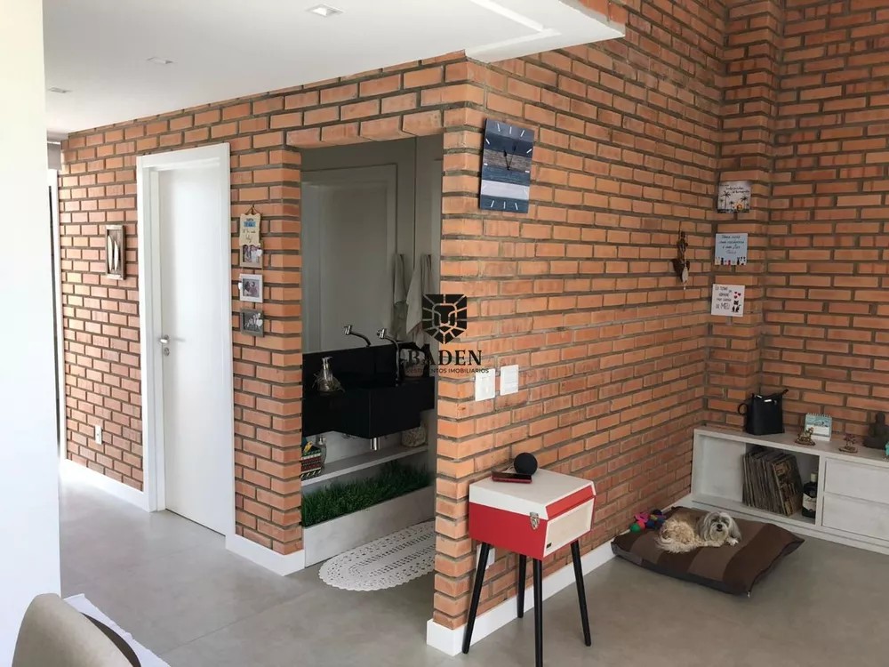 Casa à venda com 3 quartos, 207m² - Foto 7