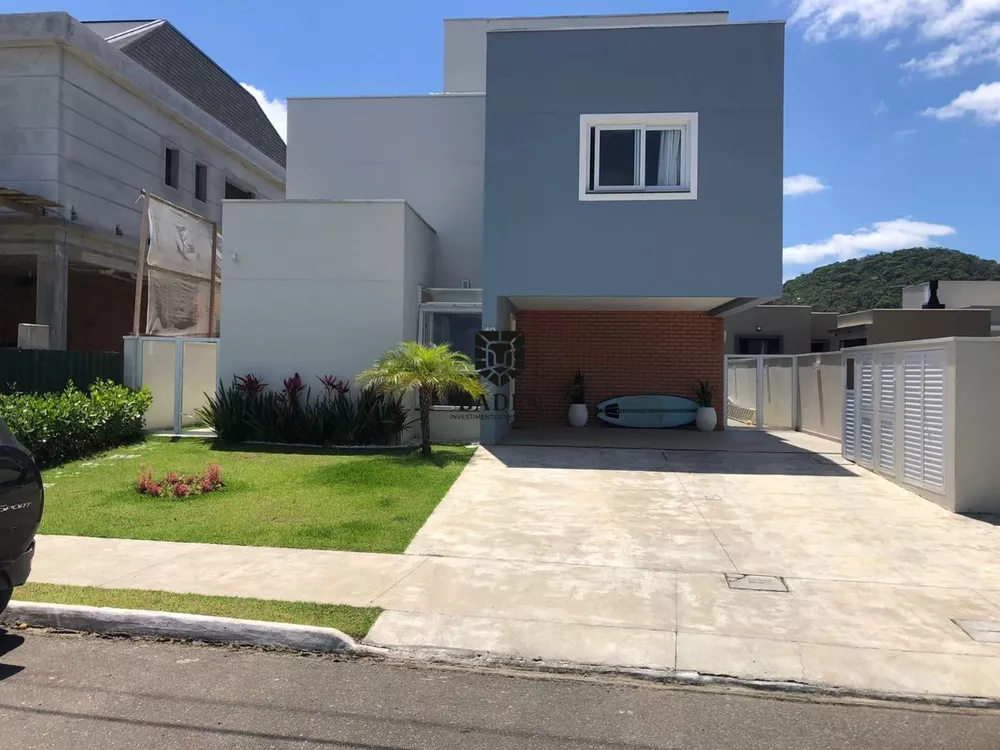 Casa à venda com 3 quartos, 207m² - Foto 2