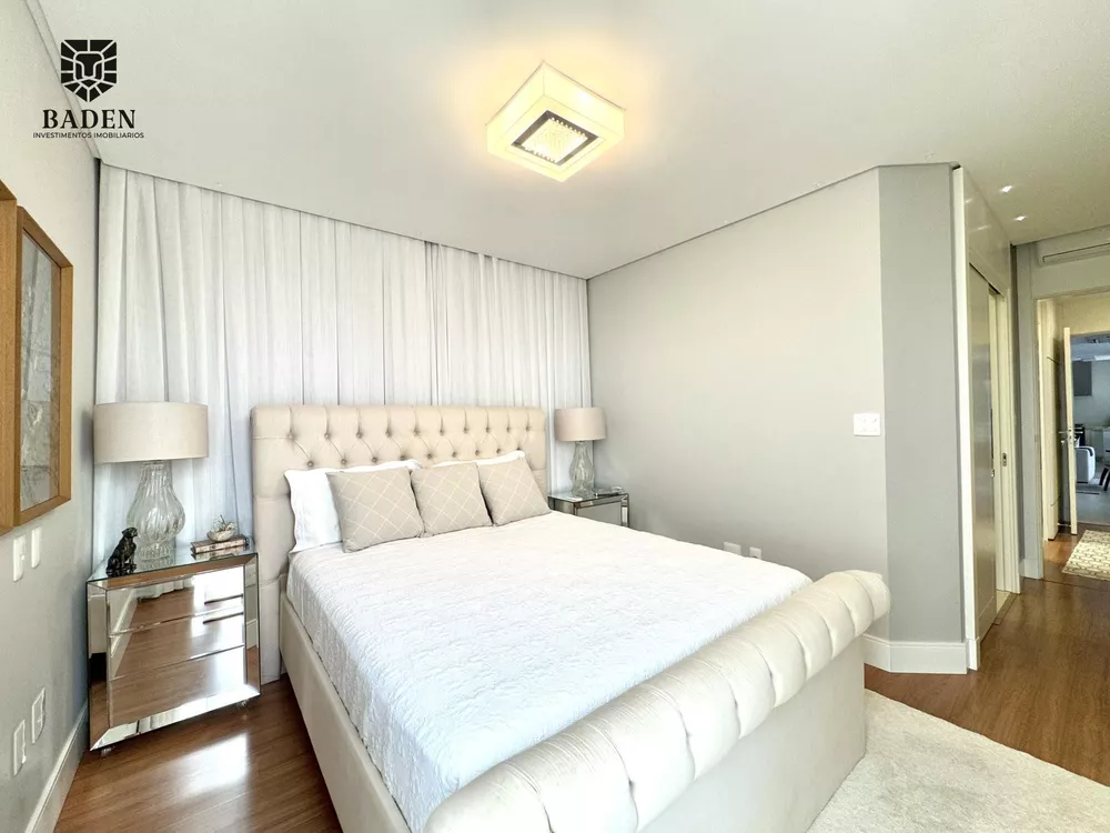 Apartamento, 3 quartos, 153 m² - Foto 2