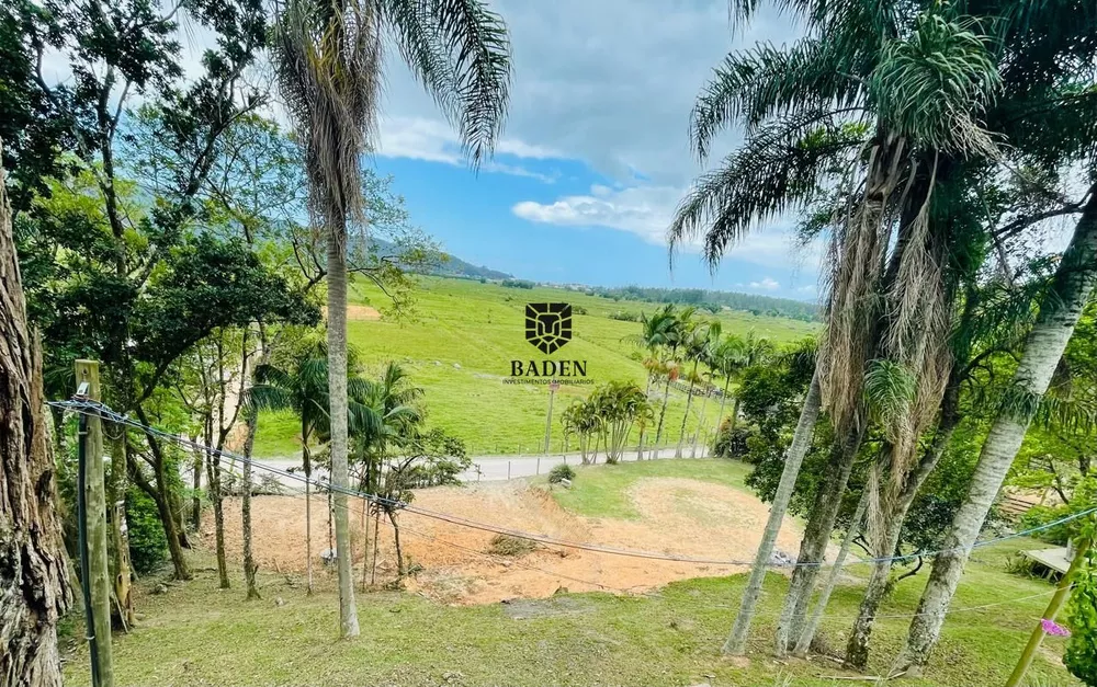 Fazenda à venda com 2 quartos, 1100m² - Foto 1