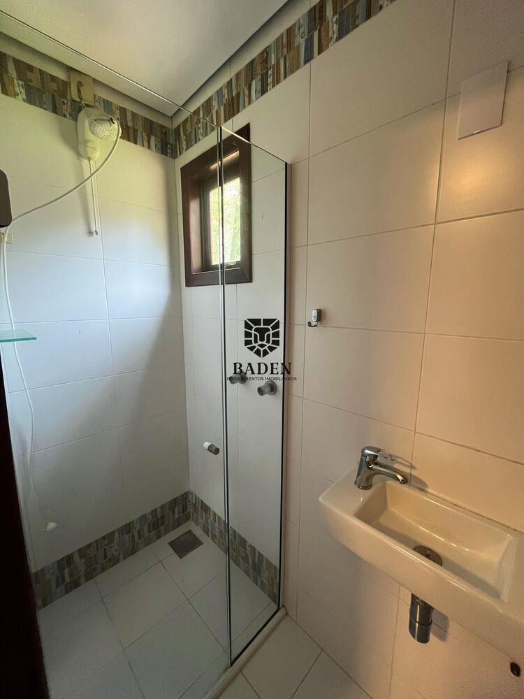 Casa, 4 quartos, 220 m² - Foto 2
