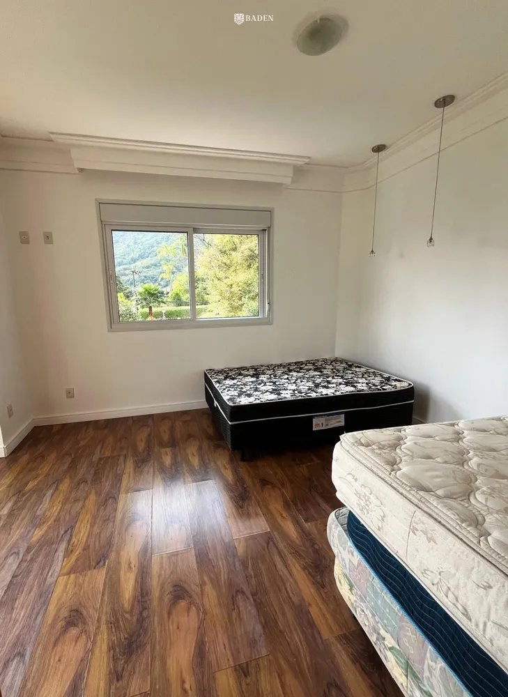 Casa, 4 quartos, 220 m² - Foto 10