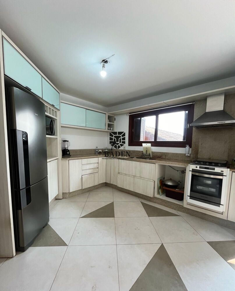Casa, 4 quartos, 220 m² - Foto 3