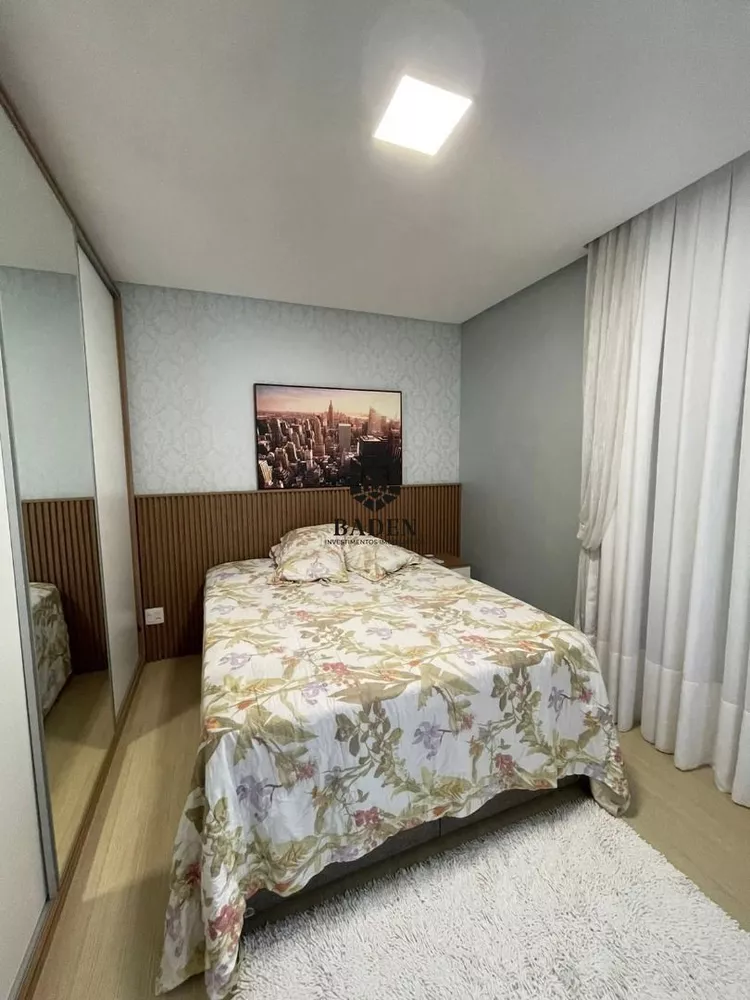 Apartamento à venda com 3 quartos, 137m² - Foto 7