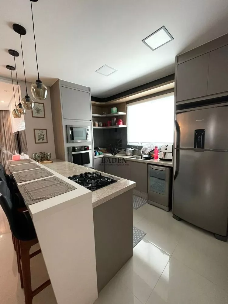 Apartamento à venda com 3 quartos, 137m² - Foto 5