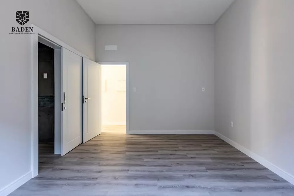 Casa, 4 quartos, 430 m² - Foto 1