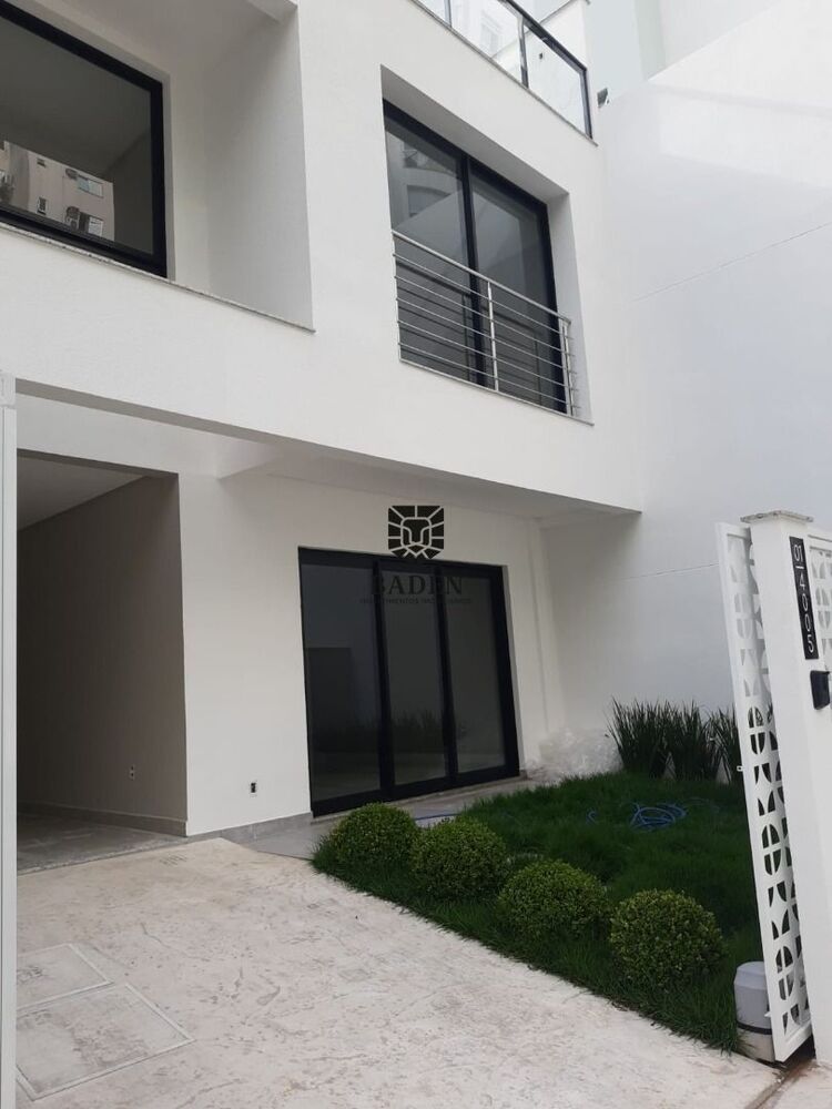 Sobrado, 3 quartos, 220 m² - Foto 3
