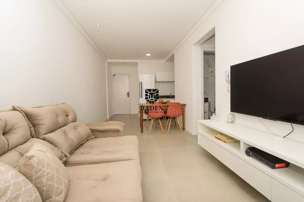 Apartamento à venda com 2 quartos, 62m² - Foto 3