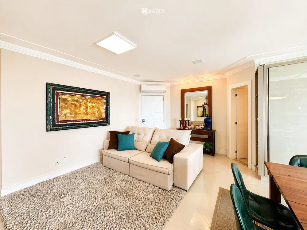 Apartamento, 3 quartos, 130 m² - Foto 2