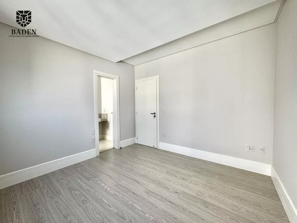 Apartamento, 4 quartos, 237 m² - Foto 7