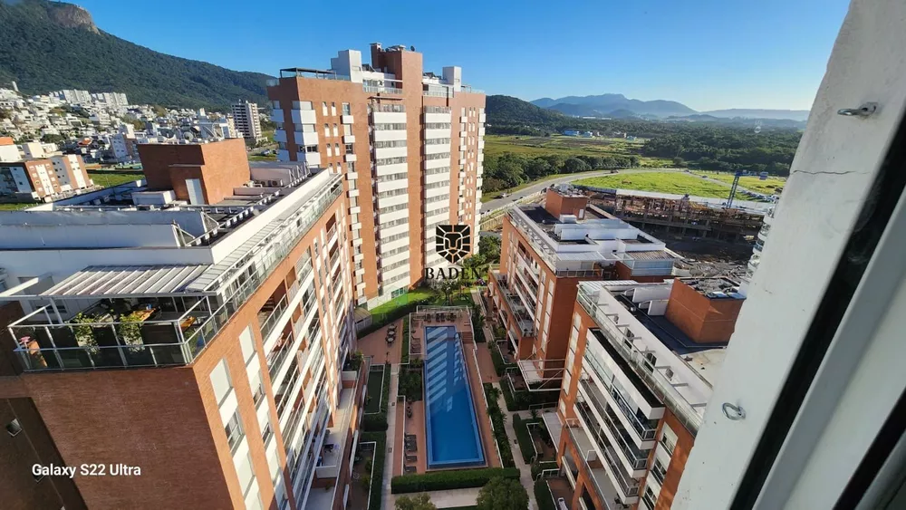 Apartamento à venda com 3 quartos, 94m² - Foto 1