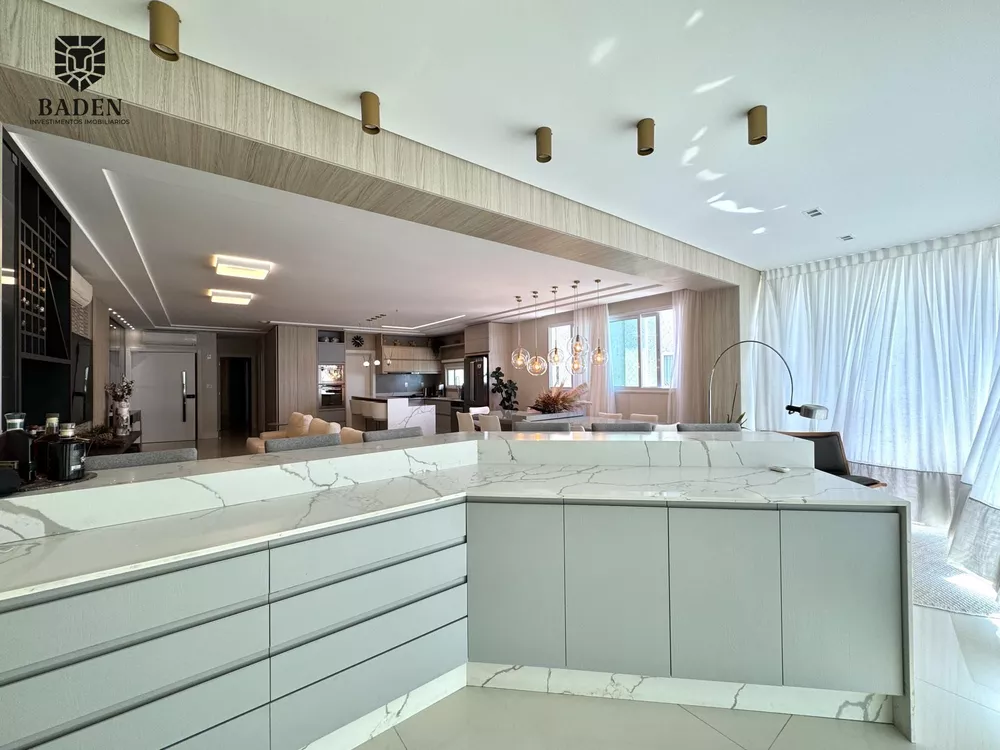 Apartamento, 4 quartos, 197 m² - Foto 4