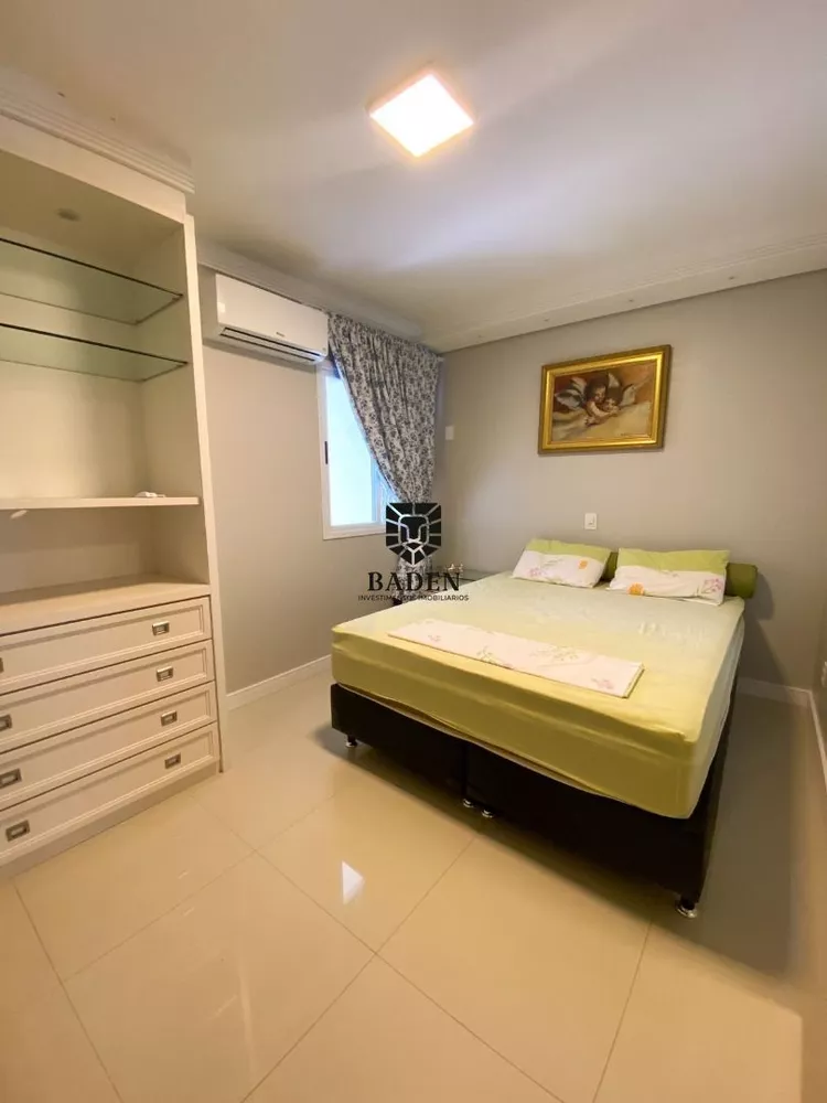 Apartamento à venda com 4 quartos, 167m² - Foto 5