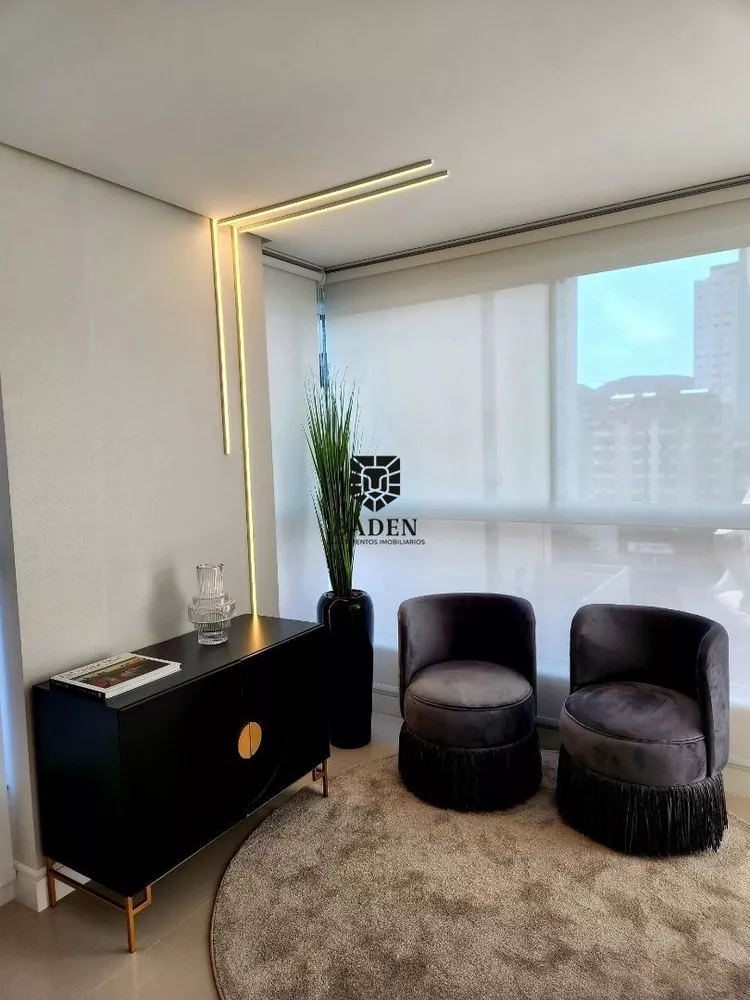 Apartamento à venda com 3 quartos, 115m² - Foto 4