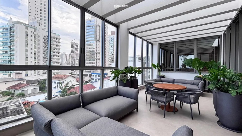 Apartamento, 4 quartos, 267 m² - Foto 1