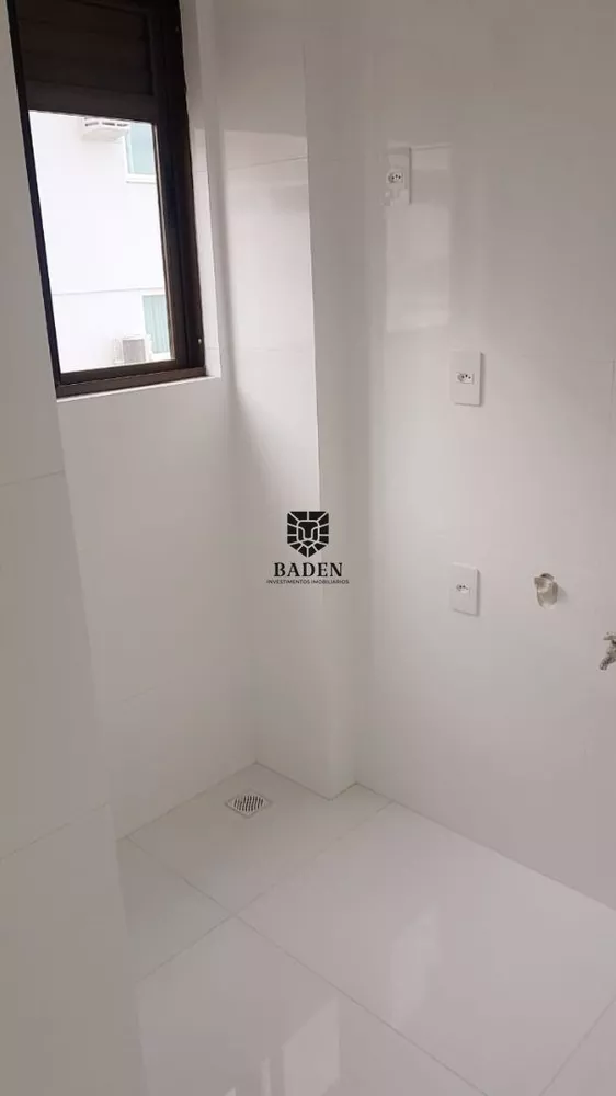 Apartamento à venda com 3 quartos, 110m² - Foto 8