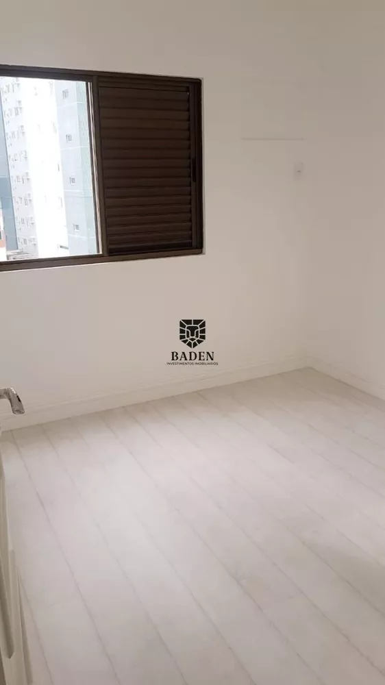 Apartamento à venda com 3 quartos, 110m² - Foto 5