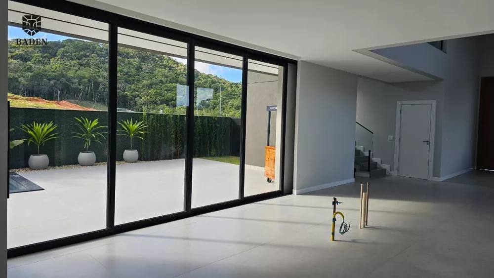 Casa, 4 quartos, 300 m² - Foto 2