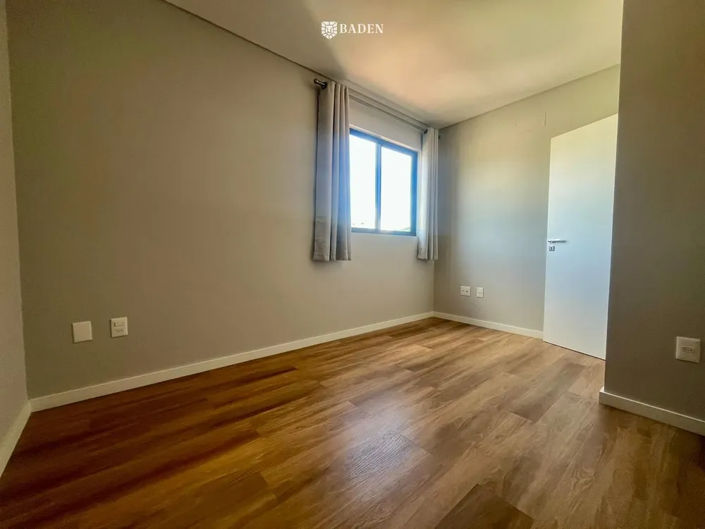 Apartamento, 2 quartos, 74 m² - Foto 2