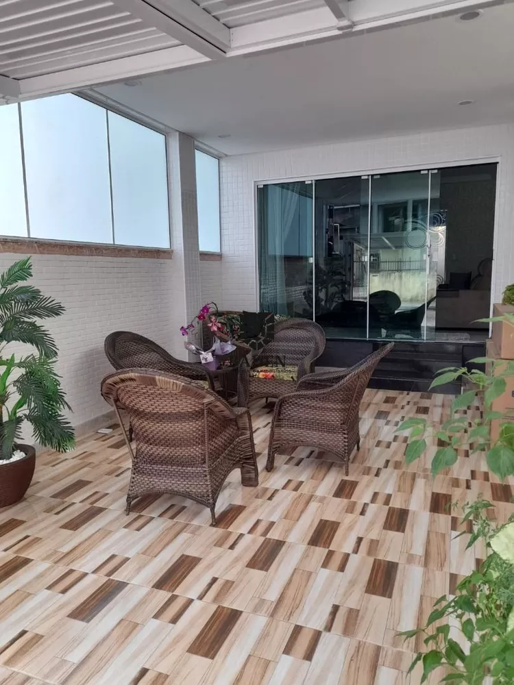 Sobrado à venda com 2 quartos, 120m² - Foto 3