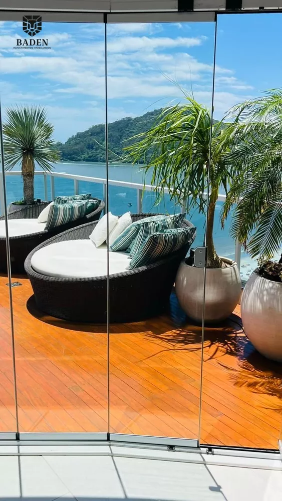 Apartamento, 3 quartos, 220 m² - Foto 2